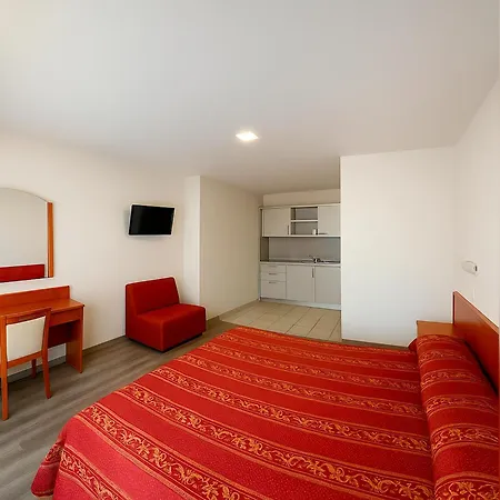 Hotel E Appartamenti La Solaria San Giovanni Rotondo Exterior foto