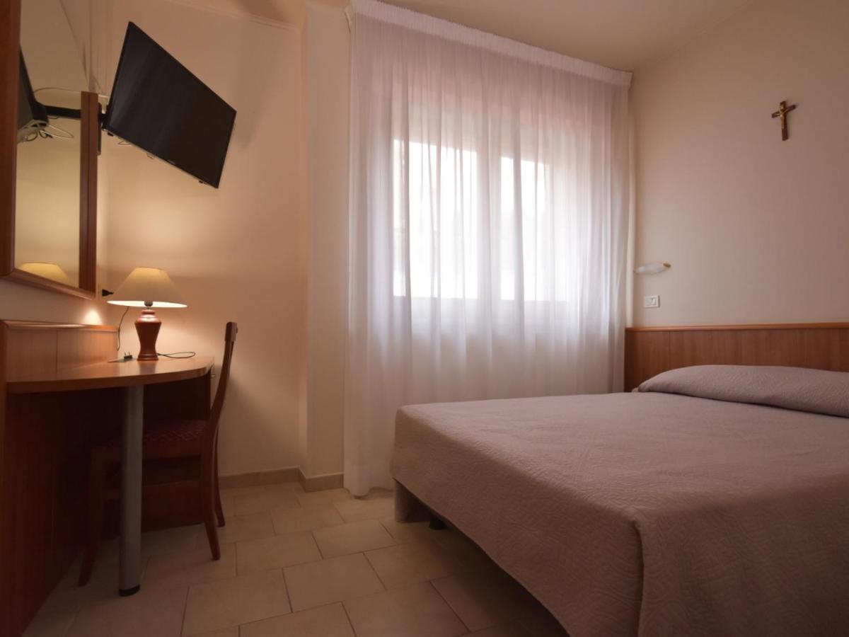 E La Solaria 3*