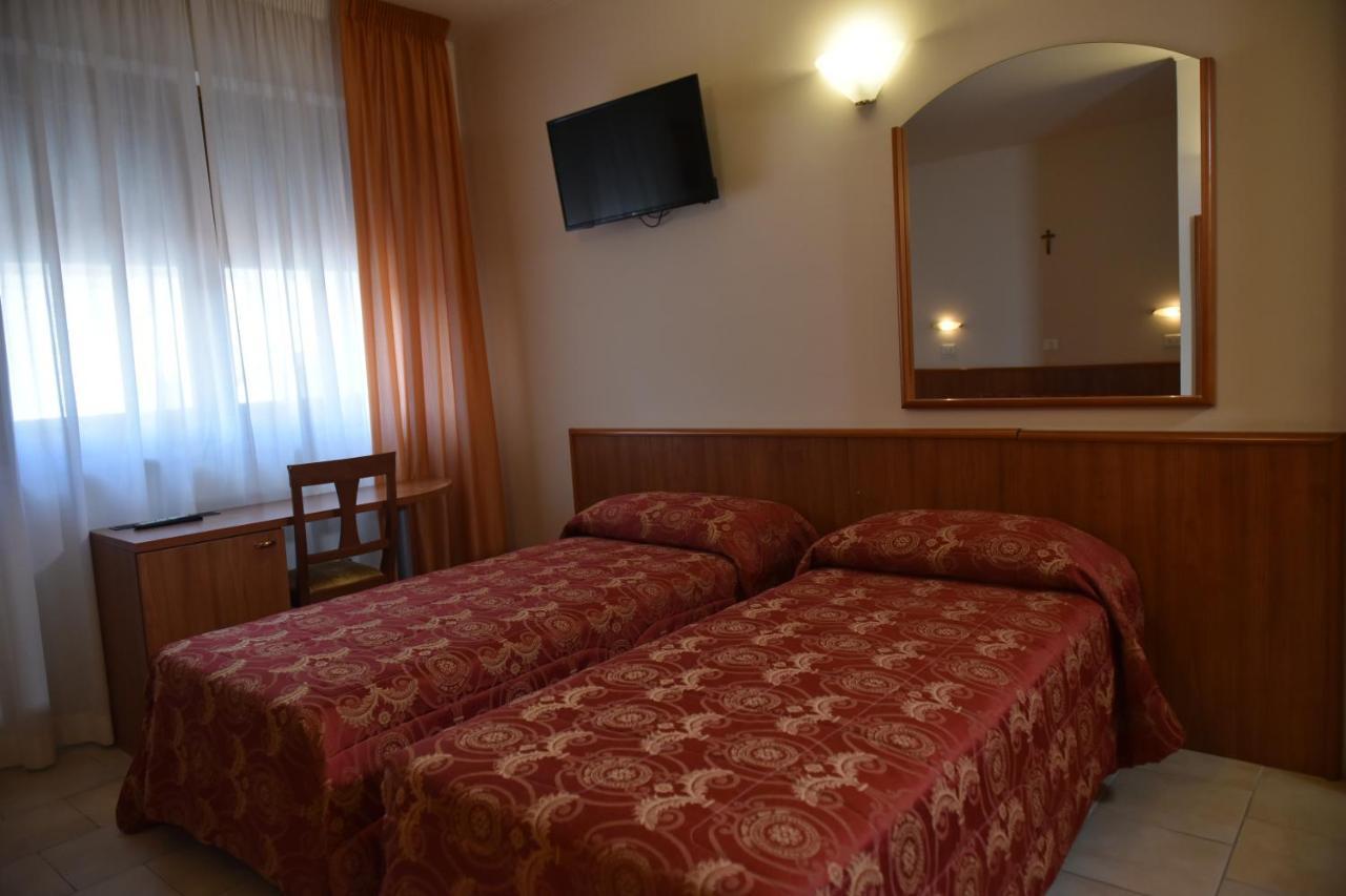 E La Solaria 3*