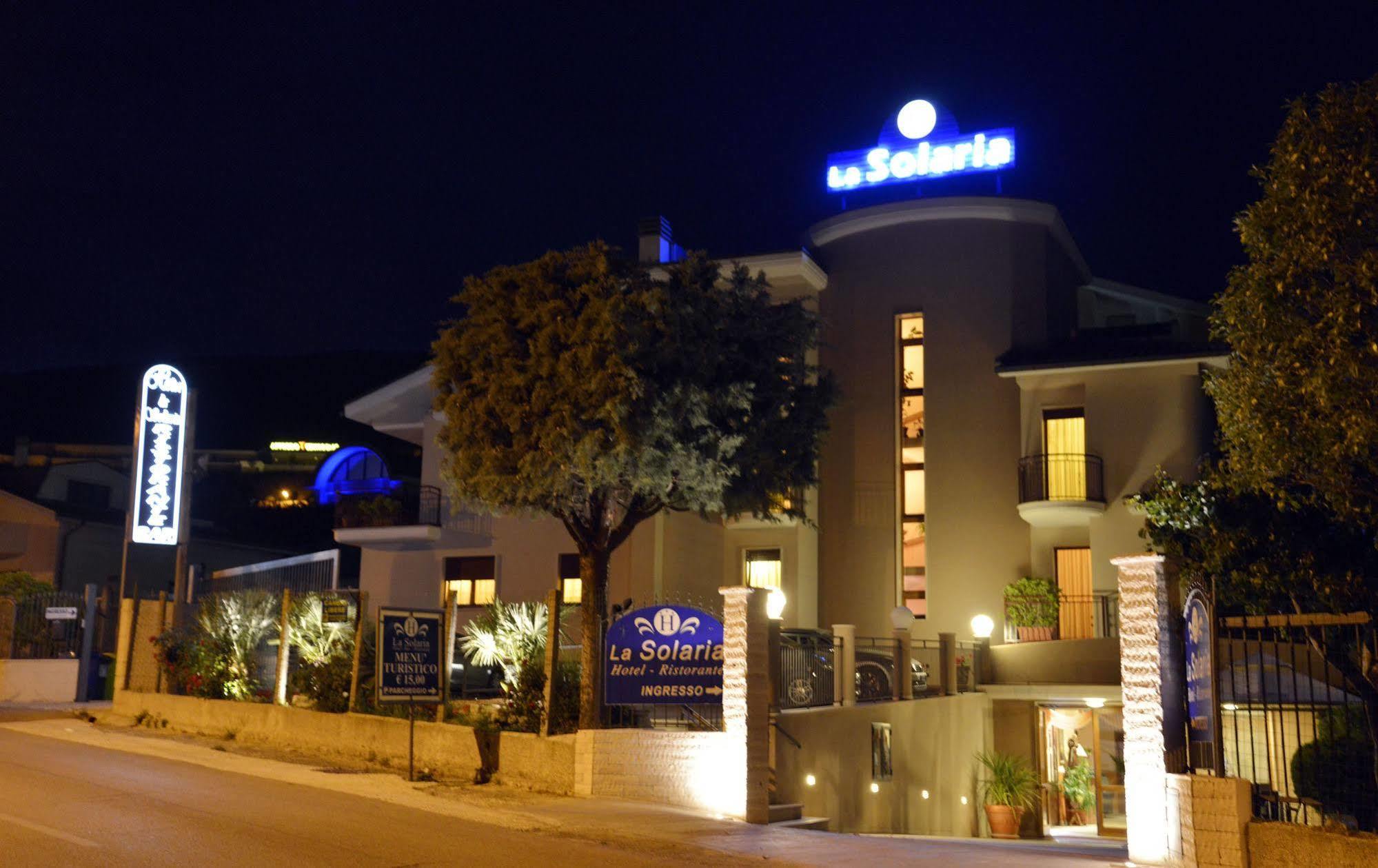 E La Solaria Hotel